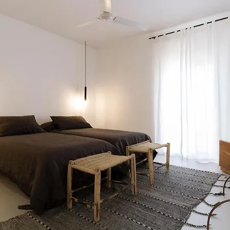 Con Encanto, Relajante, Céntrica *