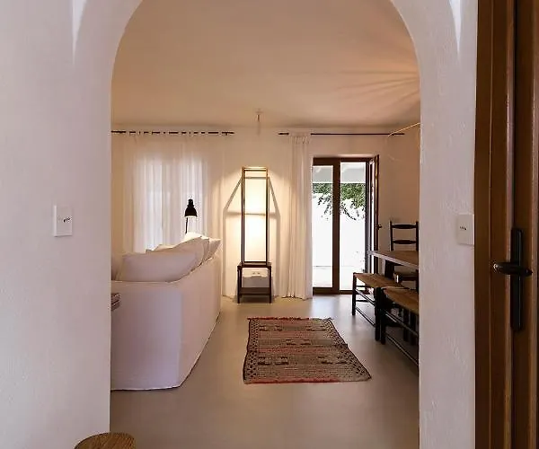 Con Encanto, Relajante, Céntrica *